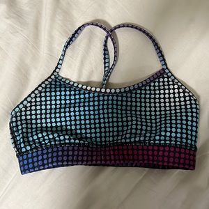 Lululemon sports bra